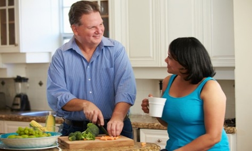 couple eating healthy food